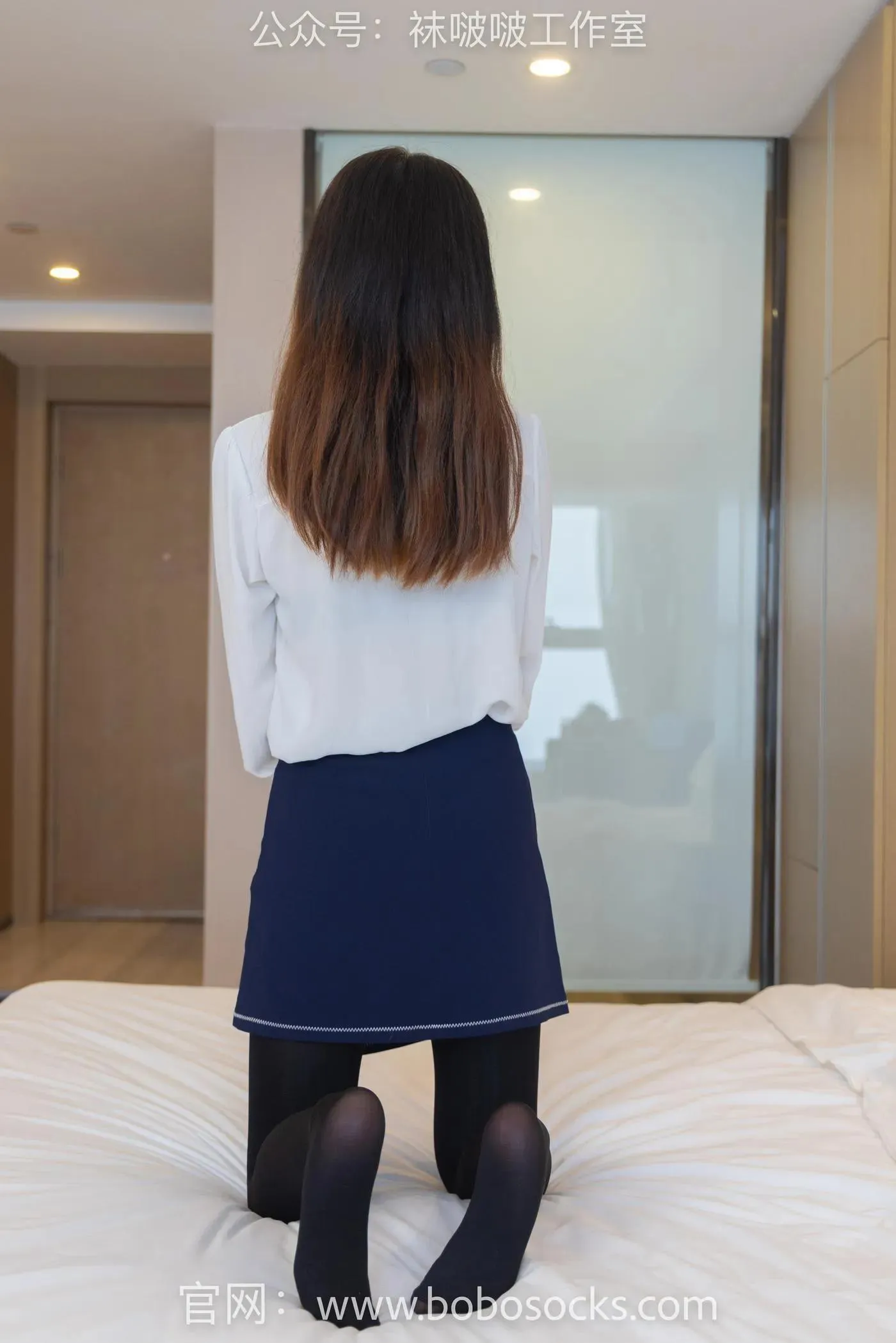[BoBoSocks袜啵啵]NO.114 小甜豆-高跟鞋、帆布鞋、肉丝、厚黑丝 [175P]插图1